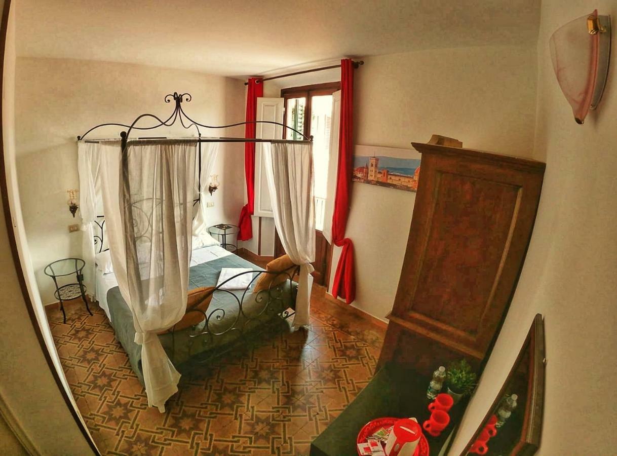 Holiday Rooms フィレンツェ エクステリア 写真